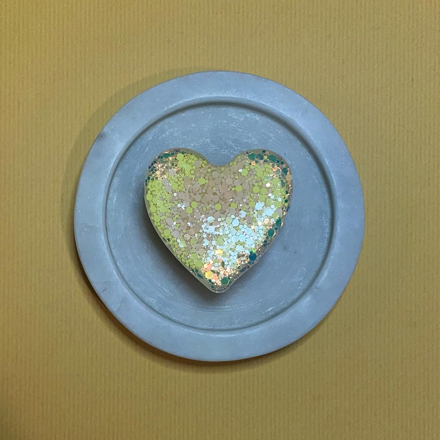 1 x Heart Shaped Shot Pot